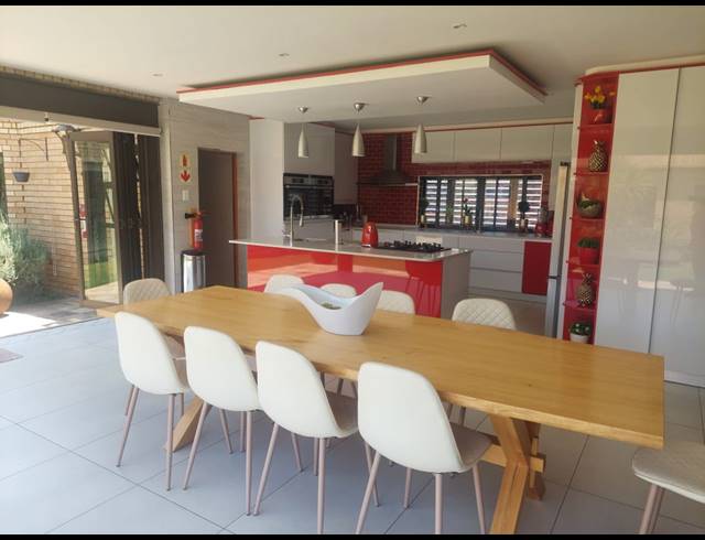 4 BEDROOM HOUSE FOR SALE IN WALDRIFT